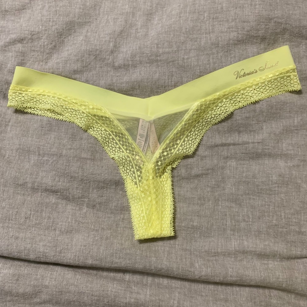 Victoria's Secret Thong Womens XL Yellow Lace Mesh Gold Logo Low Rise Sexy